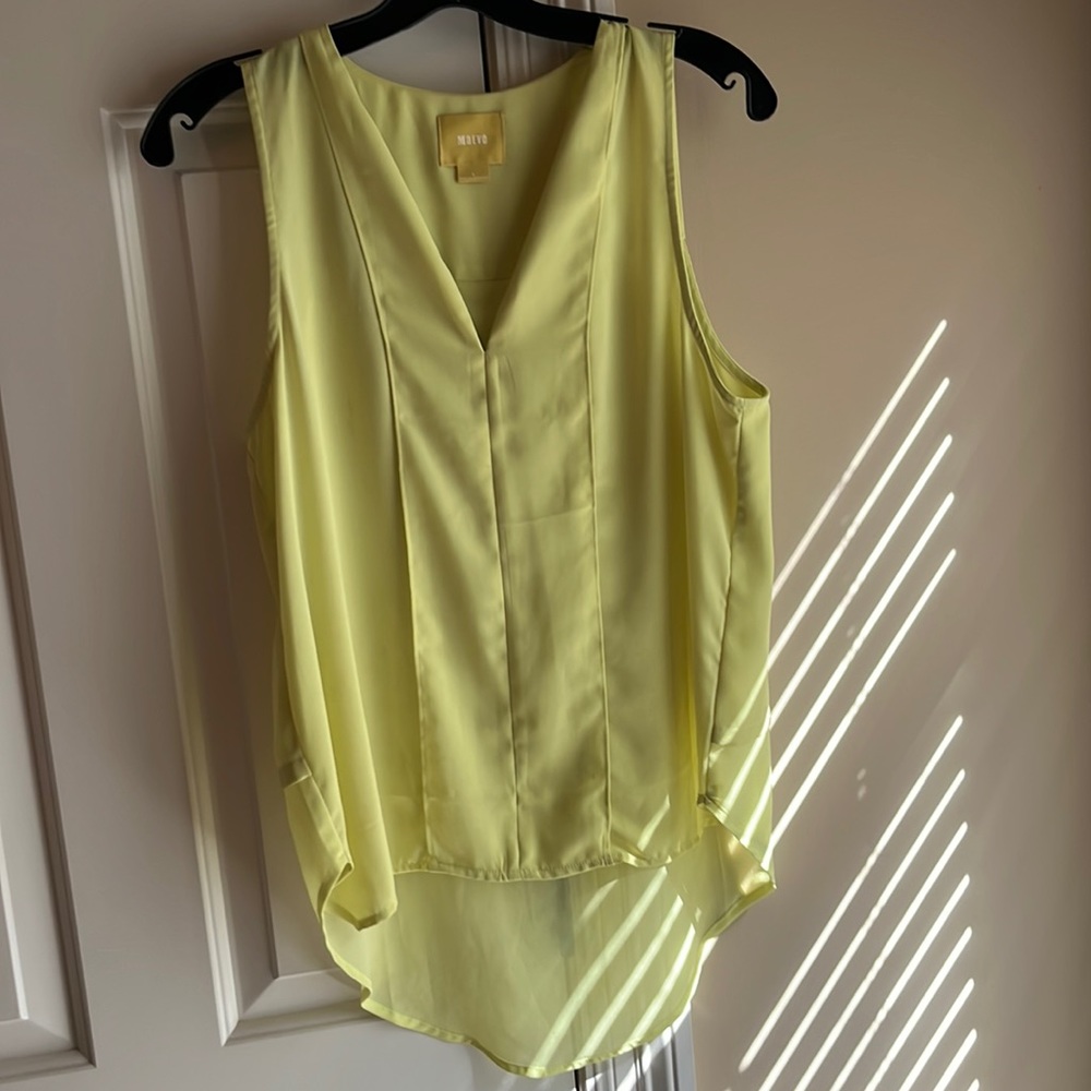Size 6   Brand mauve.  Purchased at Anthropologie
